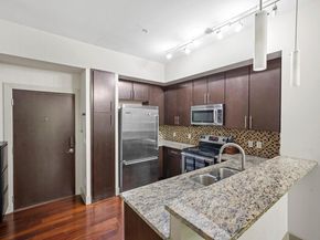 1320 Robert Browning ST 208, Austin TX 78723