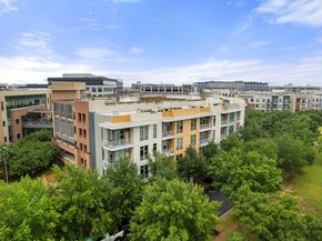 1320 Robert Browning ST 208, Austin TX 78723