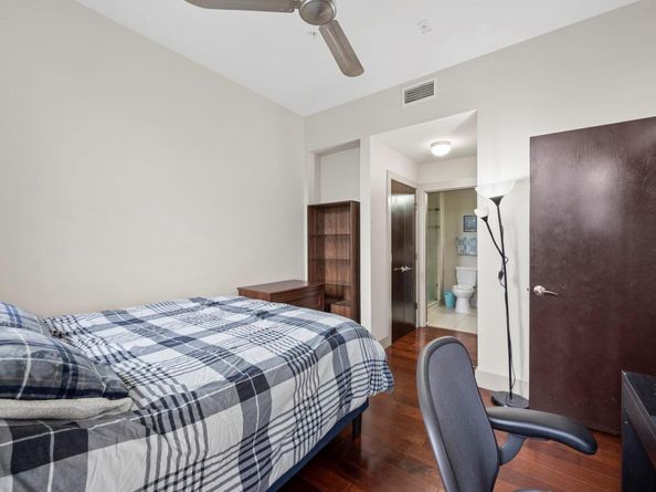 1320 Robert Browning ST 208, Austin TX 78723