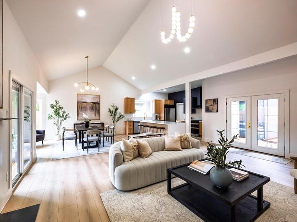 8111 Elkhorn Mountain TRL, Austin TX 78729