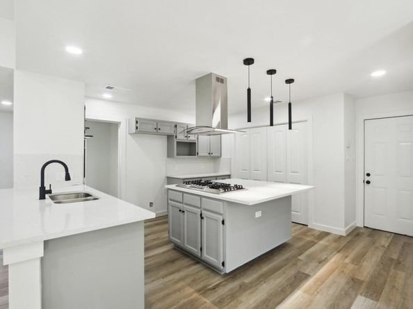 9807 Kendal DR, Austin TX 78753