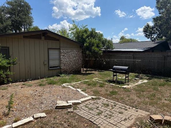 6602 Laird DR, Austin TX 78757