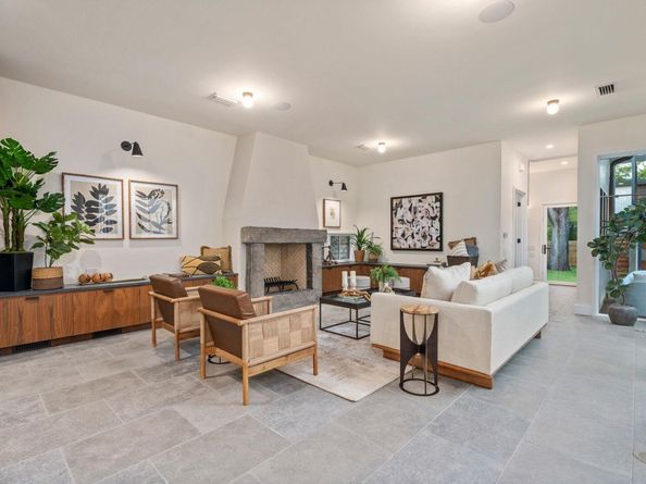 706 W Johanna ST, Austin TX 78704