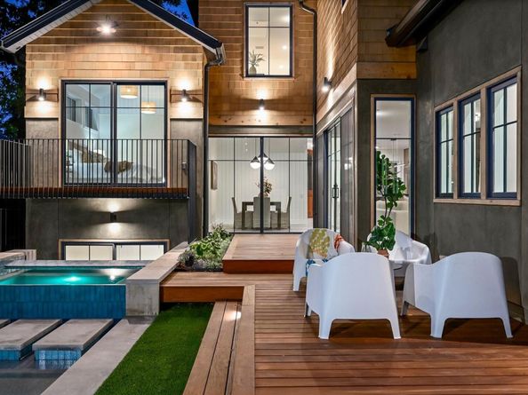 706 W Johanna ST, Austin TX 78704