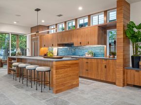 706 W Johanna ST, Austin TX 78704