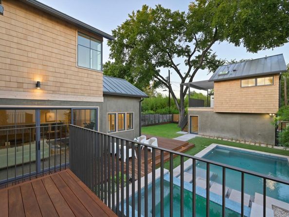706 W Johanna ST, Austin TX 78704