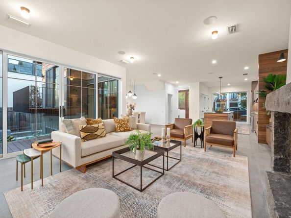 706 W Johanna ST, Austin TX 78704