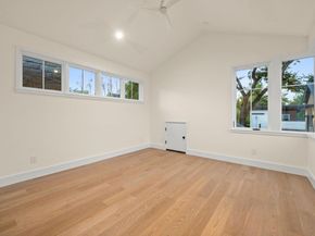 706 W Johanna ST, Austin TX 78704