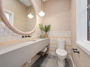 706 W Johanna ST, Austin TX 78704