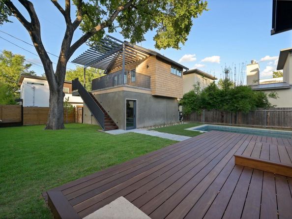 706 W Johanna ST, Austin TX 78704