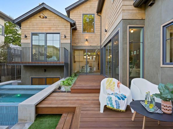 706 W Johanna ST, Austin TX 78704