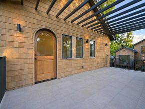 706 W Johanna ST, Austin TX 78704