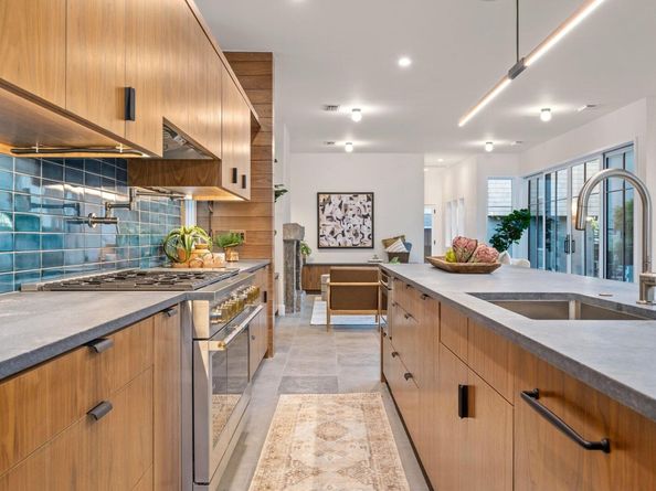 706 W Johanna ST, Austin TX 78704