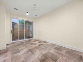 706 W Johanna ST, Austin TX 78704