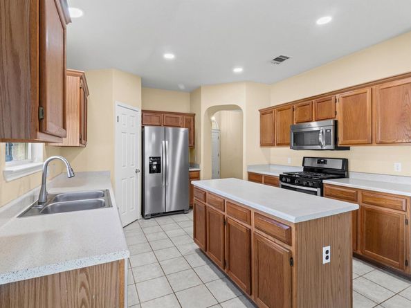 1219 Meghan DR, Cedar Park TX 78613
