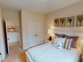 8113 Springsteen DR, Austin TX 78744