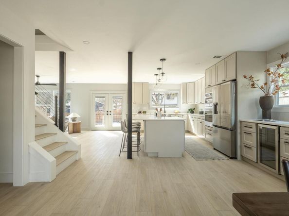 2201 Trede DR, Austin TX 78745