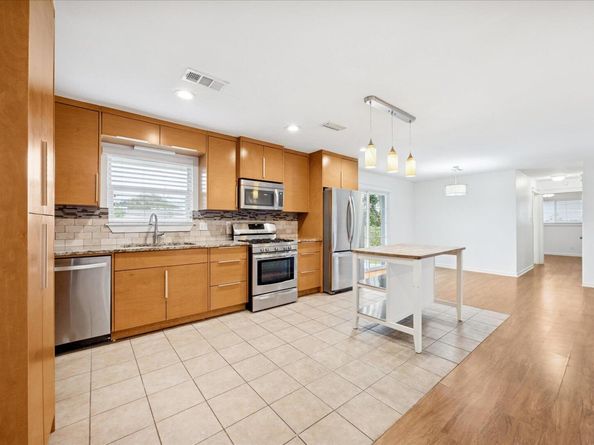 2116 Vanderbilt LN, Austin TX 78723