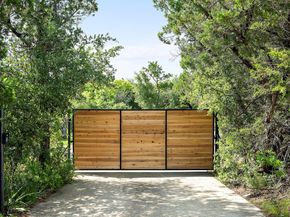 5204 Cueva DR, Austin TX 78738