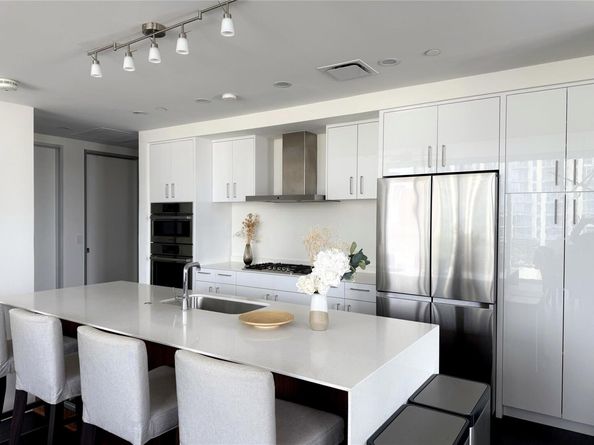 301 West Ave 1204, Austin TX 78701