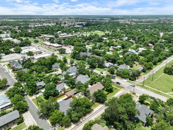 810 E University Ave, Georgetown TX 78626