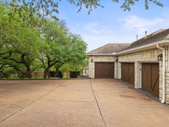 7417 Turnbuoy DR, Austin TX 78730