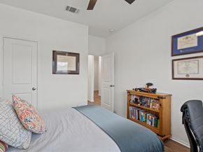 424 Wolf Springs RD, Georgetown TX 78628