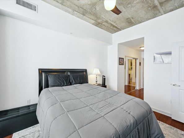 360 Nueces ST 3309, Austin TX 78701