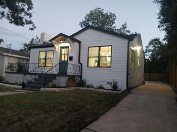 2009 Hamilton Ave