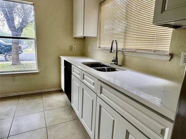 10341 Garbacz DR, Austin TX 78748