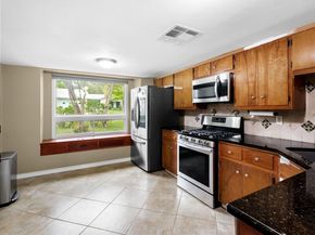 7214 Teaberry DR, Austin TX 78745