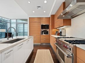 200 Congress Ave 24E, Austin TX 78701