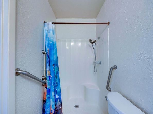 6905 Old Post LOOP, Austin TX 78744
