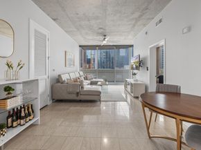 360 Nueces ST 911, Austin TX 78701