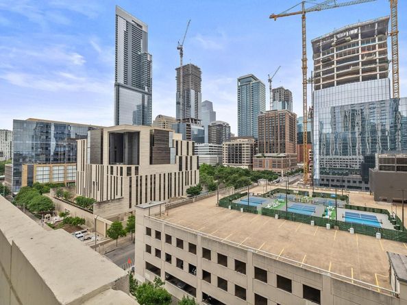 360 Nueces ST 911, Austin TX 78701