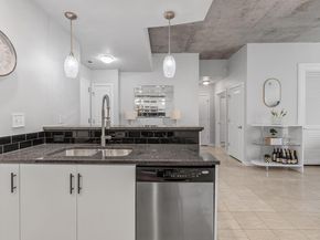 360 Nueces ST 911, Austin TX 78701