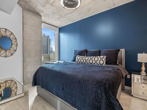 360 Nueces ST 911, Austin TX 78701