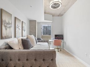 360 Nueces ST 911, Austin TX 78701