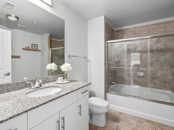 360 Nueces ST 911, Austin TX 78701