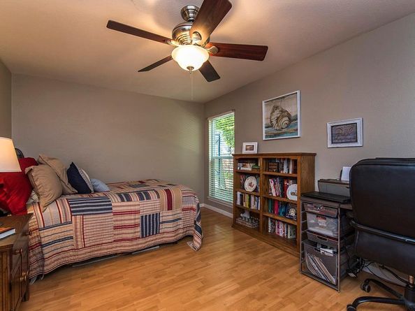 400 W 35th ST 104, Austin TX 78705