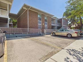 400 W 35th ST 104, Austin TX 78705