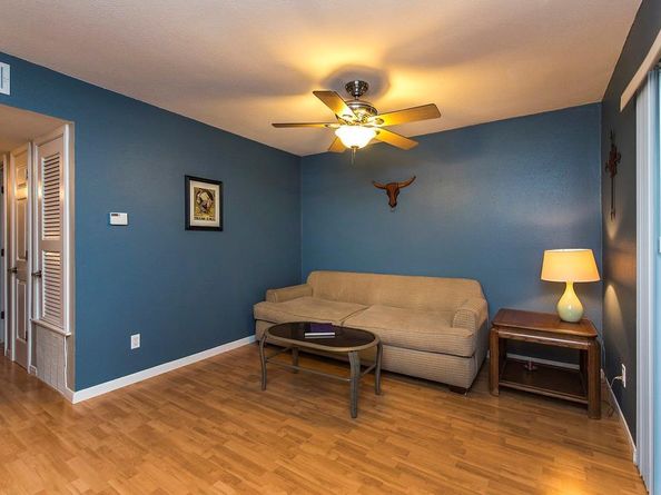 400 W 35th ST 104, Austin TX 78705