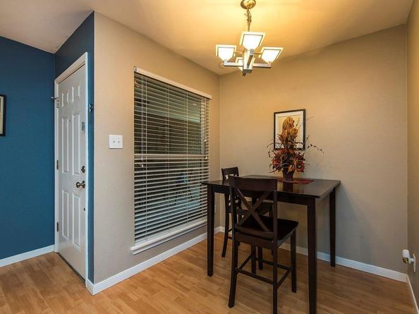 400 W 35th ST 104, Austin TX 78705