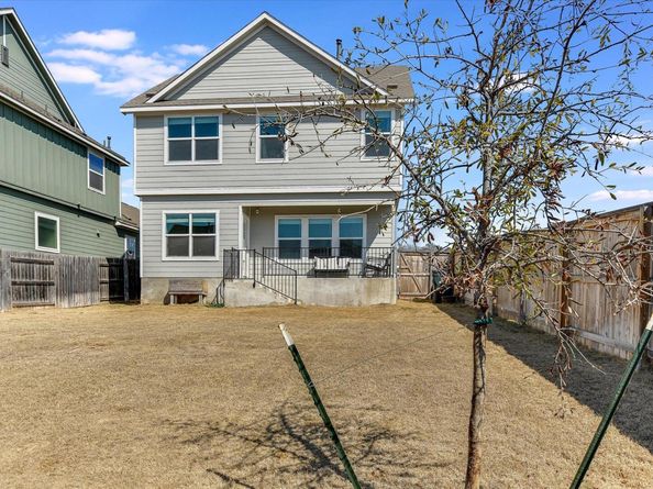 101 Wind Flower LN, Liberty Hill TX 78642