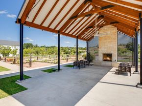 101 Wind Flower LN, Liberty Hill TX 78642