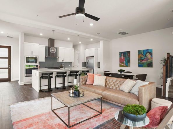 2005 Winsted LN B, Austin TX 78703
