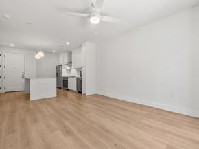 1701 Simond Ave 208, Austin TX 78723