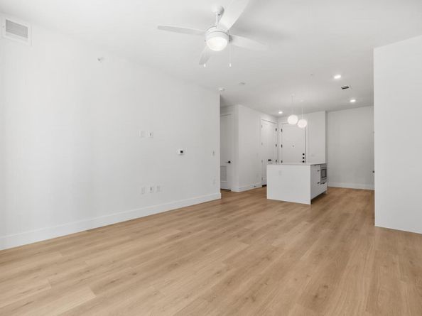 1701 Simond Ave 208, Austin TX 78723