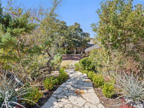 919 Challenger, Lakeway TX 78734
