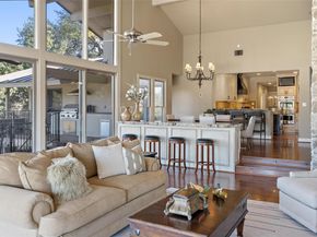 919 Challenger, Lakeway TX 78734